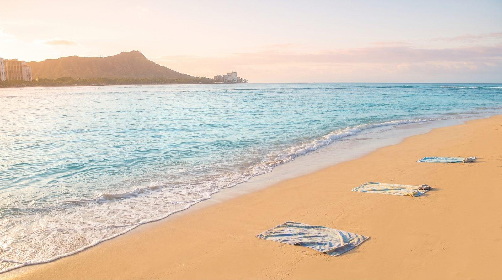 Waikīkī Beach Mornings with Toddlers: The Early Start That Actually Works